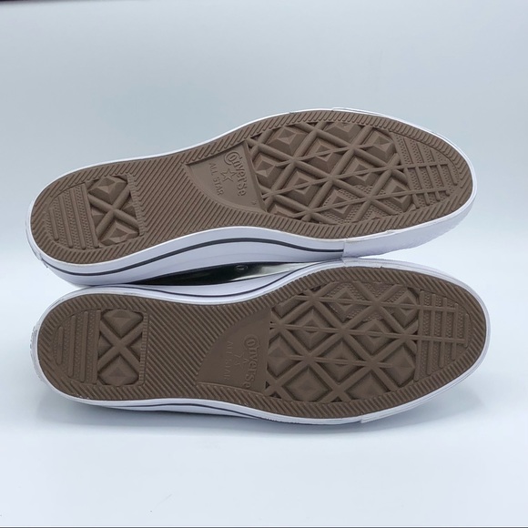 Converse CTAS‎ Shroud High Top Sneakers - Picture 7 of 8